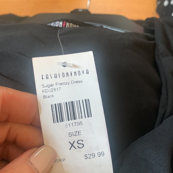 Dress - Picture 4 of 4